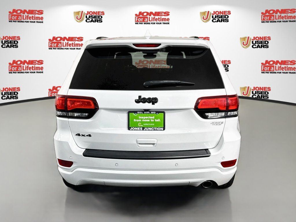 Used 2020 Jeep Grand Cherokee Altitude AWD/4WD image 16