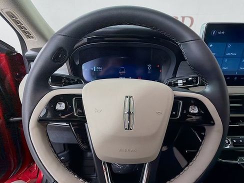 New 2026 Lincoln Corsair Premiere image 11