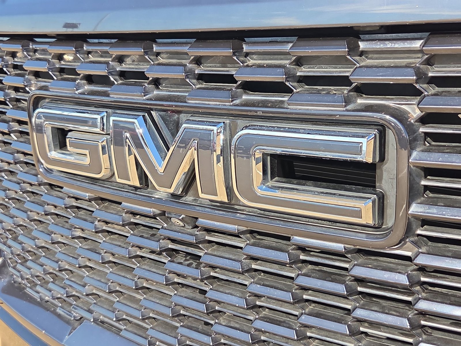 Used 2023 GMC Yukon XL Denali Ultimate AWD/4WD image 32