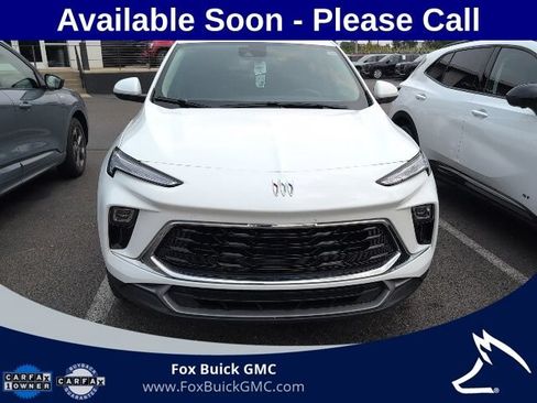 Certified 2024 Buick Encore GX Preferred w/ Comfort Package AWD/4WD image 2