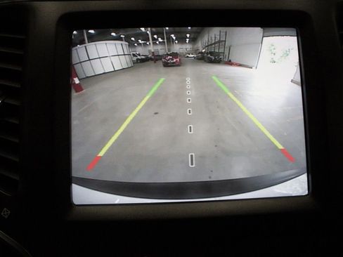 Used 2020 Jeep Cherokee Trailhawk w/ Cold Weather Group image 8