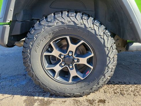 Used 2018 Jeep Wrangler Unlimited Rubicon AWD/4WD image 5