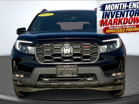 Used 2023 Honda Passport TrailSport image 2