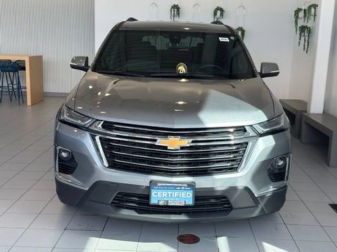 Used 2023 Chevrolet Traverse LT AWD/4WD image 40