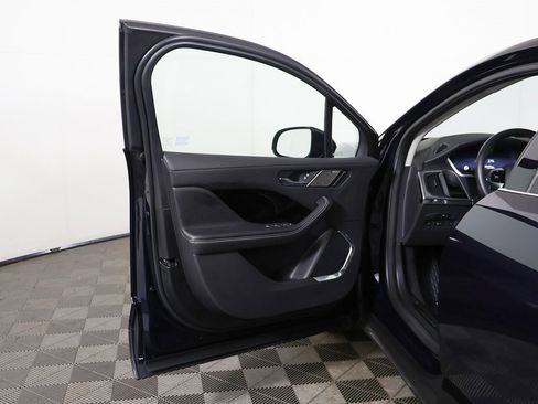 Used 2023 Jaguar I-PACE HSE image 24