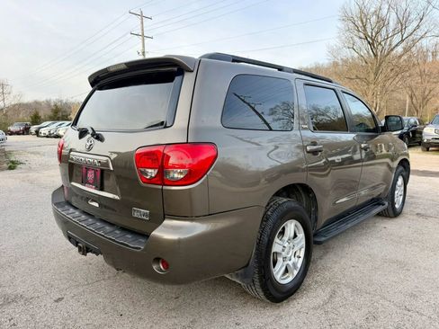 Used 2013 Toyota Sequoia SR5 w/ Premium Pkg RWD image 5