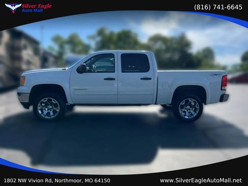 Used 2012 GMC Sierra 1500 SLE w/ Power Tech Package AWD/4WD image 2