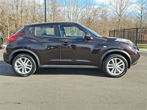 Used 2014 Nissan Juke S image 8