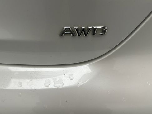 Used 2014 Lexus LS 460 AWD w/ Comfort Package image 15