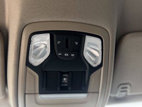 Used 2020 RAM 1500 Big Horn AWD/4WD image 14