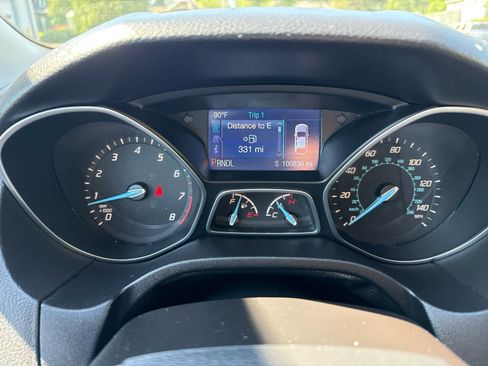Used 2014 Ford Focus SE FWD image 18