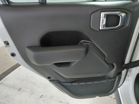 New 2026 Jeep Gladiator Mojave AWD/4WD image 12