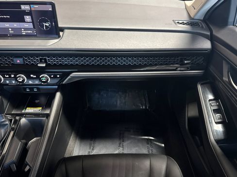Used 2025 Honda Accord Touring image 31