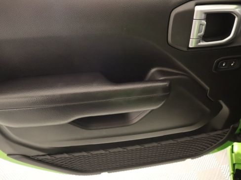 Used 2025 Jeep Wrangler Sport image 14