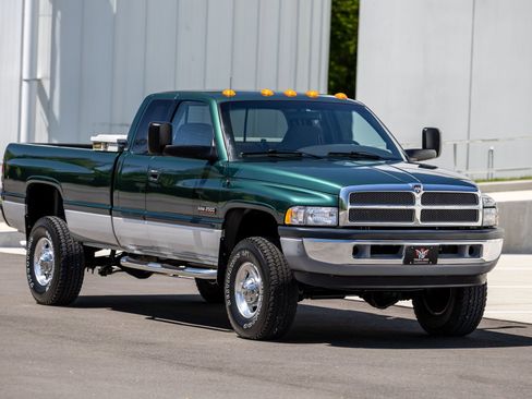 Used 2001 Dodge Ram 2500 Truck 4x4 Quad Cab image 1