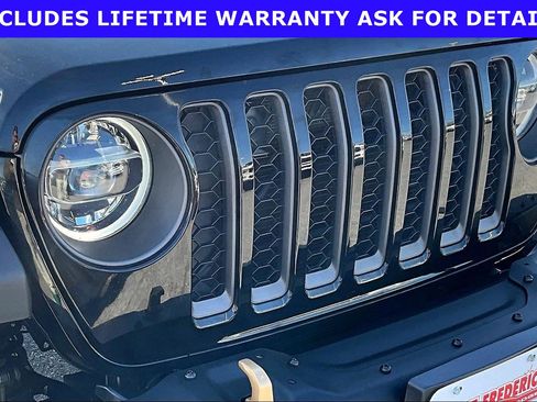 Used 2021 Jeep Wrangler Unlimited Rubicon w/ Trailer Tow Package AWD/4WD image 25