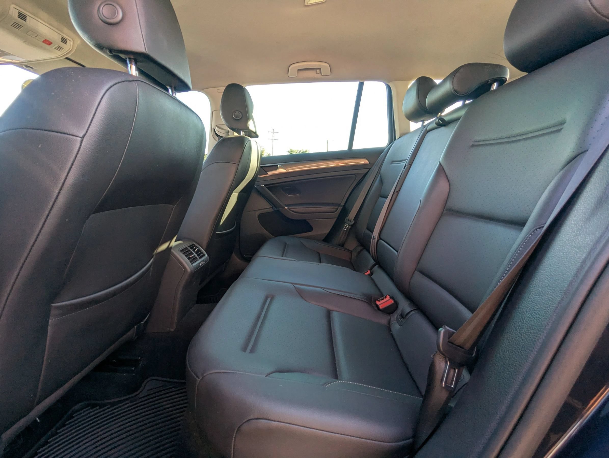 Used 2017 Volkswagen Golf Alltrack S AWD/4WD image 11