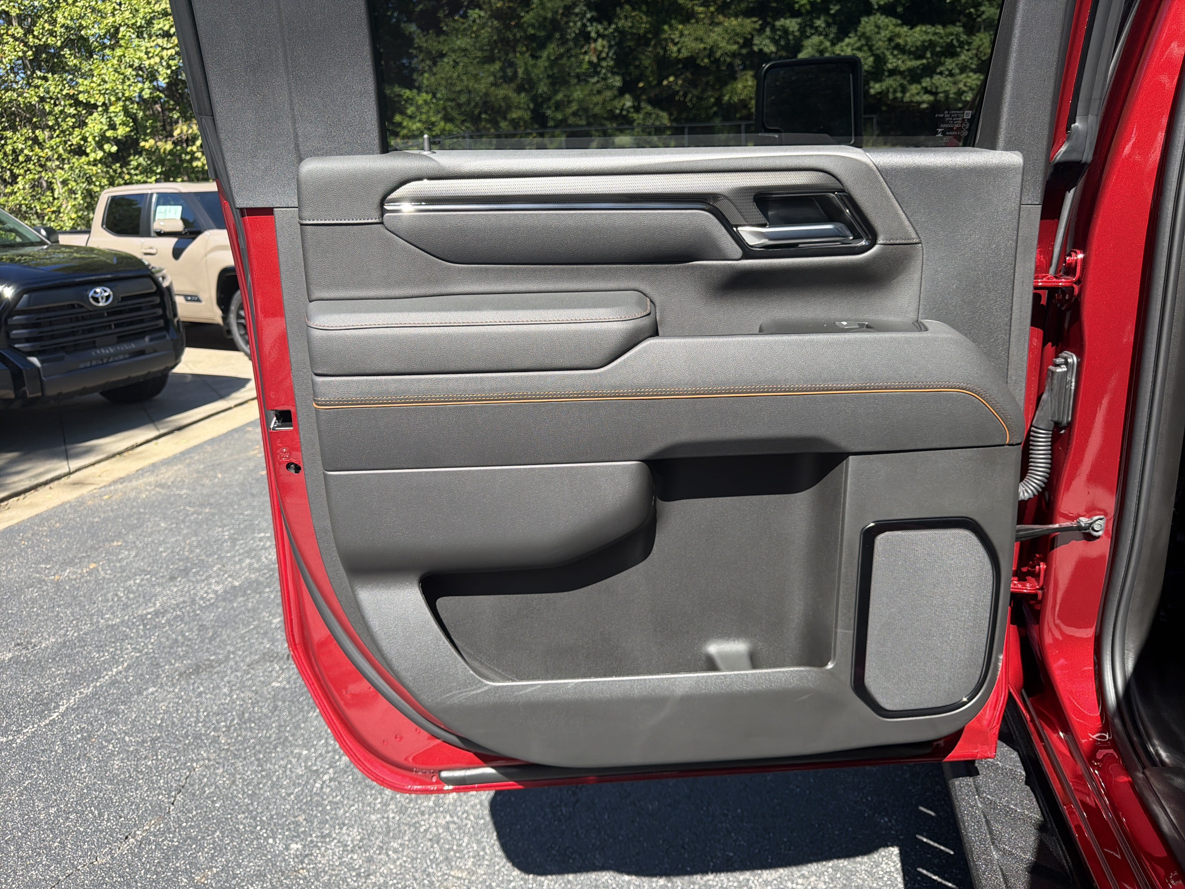 Used 2026 GMC Sierra 2500 AT4 w/ AT4 Premium Plus Package AWD/4WD image 21