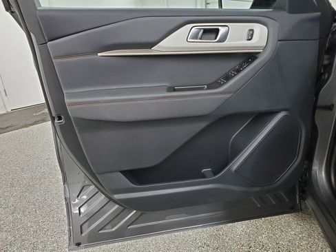 New 2026 Ford Explorer Active AWD/4WD image 12