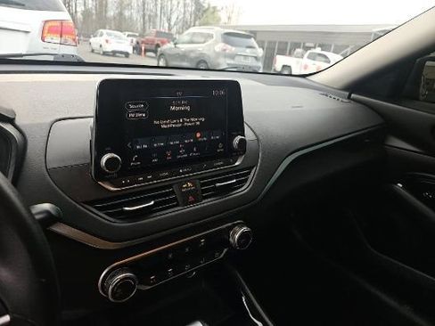 Used 2021 Nissan Altima 2.5 SV image 7