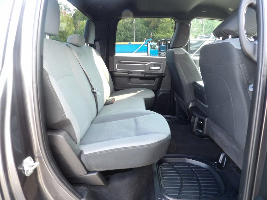 Used 2022 RAM 3500 Big Horn AWD/4WD image 34