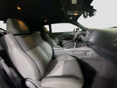 Used 2019 Dodge Challenger R/T w/ Blacktop Package image 27