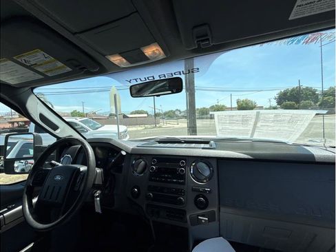 Used 2011 Ford F350 XLT w/ XLT Interior Pkg RWD image 8