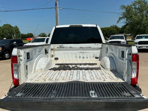 Used 2019 Ford F250 XLT w/ Snow Plow Prep Package AWD/4WD image 9
