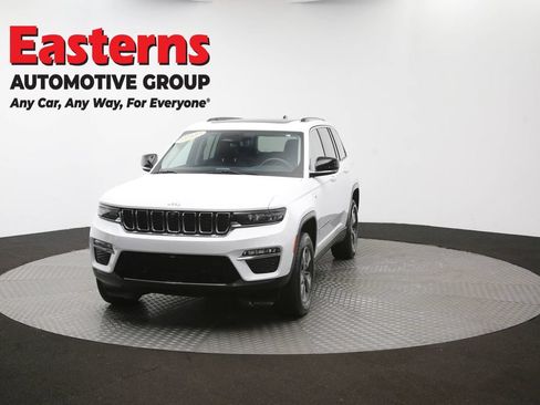Used 2022 Jeep Grand Cherokee Limited 4xe w/ Luxury Tech Group II AWD/4WD image 57