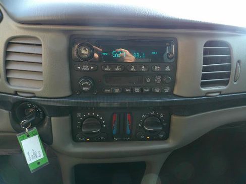 Used 2004 Chevrolet Impala SS w/ Preferred Equipment Group image 10