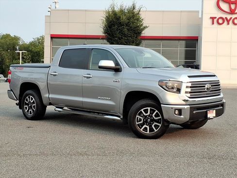 Used 2020 Toyota Tundra Limited w/ Limited Premium Package AWD/4WD image 2