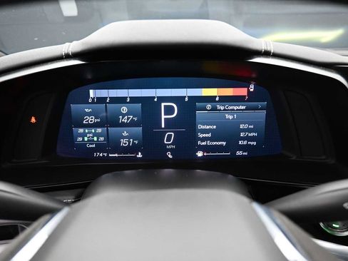Used 2021 Chevrolet Corvette Stingray Preferred Cpe w/ Engine Appearance Package RWD image 9