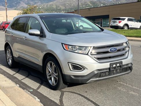Used 2017 Ford Edge Titanium w/ Equipment Group 301A image 5