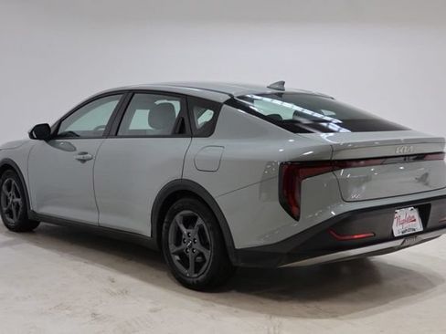 Used 2025 Kia K4 FWD image 6
