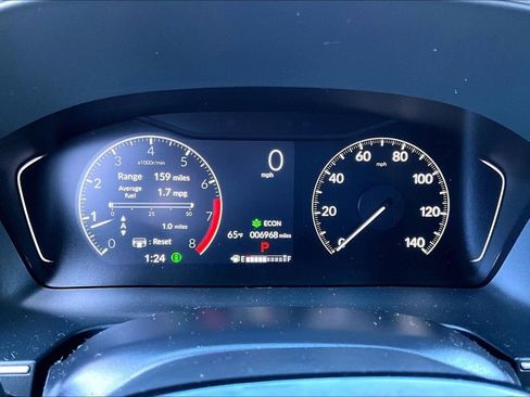 Used 2024 Honda Pilot Touring image 12