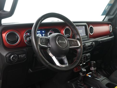 Used 2019 Jeep Wrangler Unlimited Rubicon w/ Dual Top Group AWD/4WD image 16