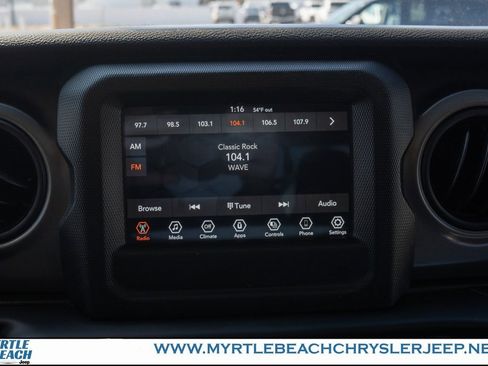 Certified 2023 Jeep Gladiator Sport image 18