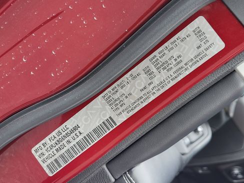 Used 2022 Jeep Grand Cherokee L Limited w/ Black Appearance Package image 30