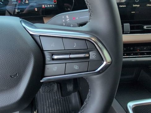 New 2026 Chevrolet Equinox ACTIV w/ Safety and Technology Package image 19