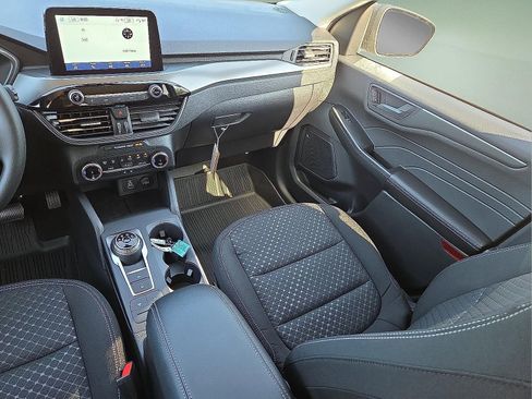 Certified 2025 Ford Escape Active image 12