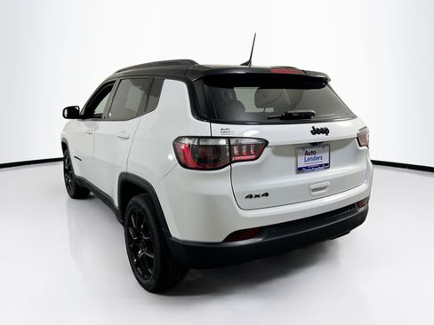 Used 2022 Jeep Compass Latitude AWD/4WD image 7