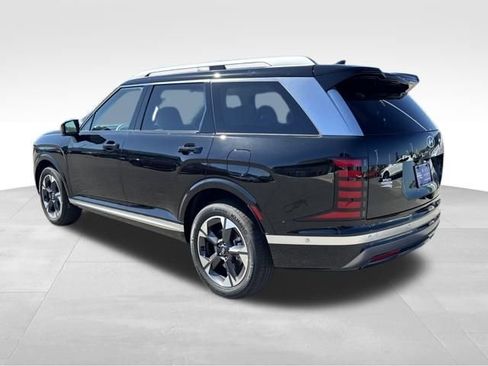 New 2026 Hyundai Palisade Limited FWD image 3