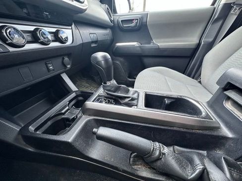 Used 2017 Toyota Tacoma SR5 w/ Tow Package image 15