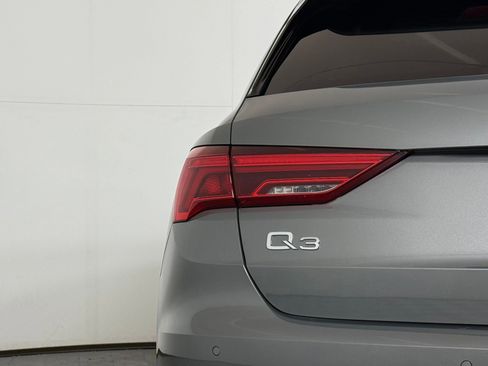 Certified 2025 Audi Q3 2.0T Premium w/ Convenience Package image 12