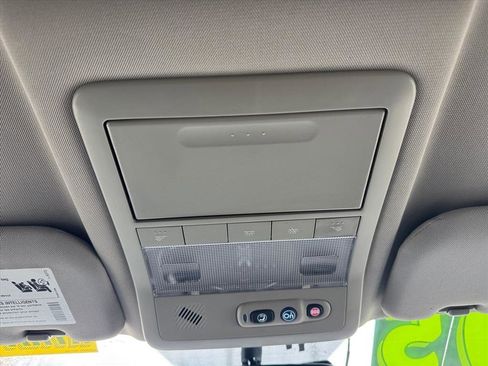 Used 2015 Chevrolet Captiva Sport LT image 11