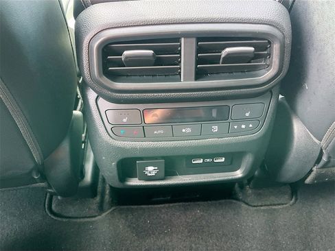 Used 2023 Honda Pilot Elite image 26