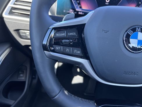 Used 2025 BMW 330i Sedan image 19