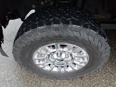 Used 2022 Ford F250 XLT w/ XLT Premium Package image 10