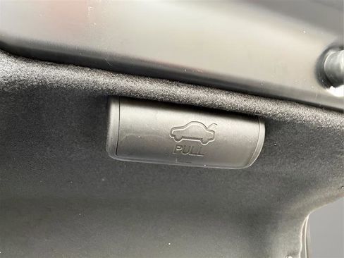 Used 2017 Hyundai Elantra Value Edition image 51