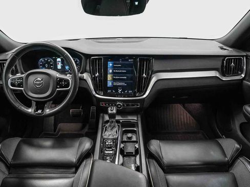 Used 2019 Volvo S60 T5 R-Design FWD image 12